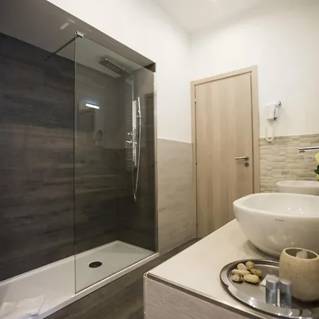 Town House 62 Bed & Breakfast 4*